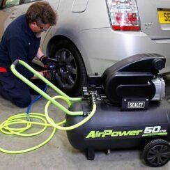 Sealey Sac5020E Compressor 50Ltr Direct Drive 2Hp review